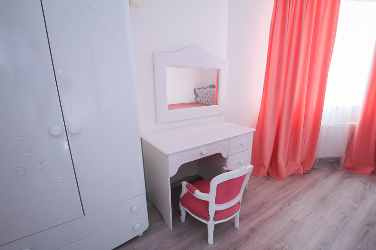 Bright Botanica Apartment is a 3 rooms apartment for rent in Chisinau, Moldova